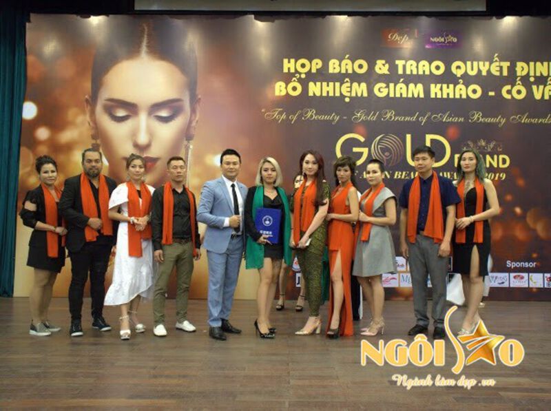 Ban giám khảo châu Á cuộc thi Gold Brand Of Asian Beauty Award 2019 - Master Lan Hà 3