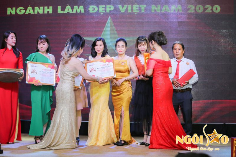 ​Chuyên gia Nguyễn Thị Thu Hồng – Mang tài năng, tâm huyết làm đẹp cho người 4