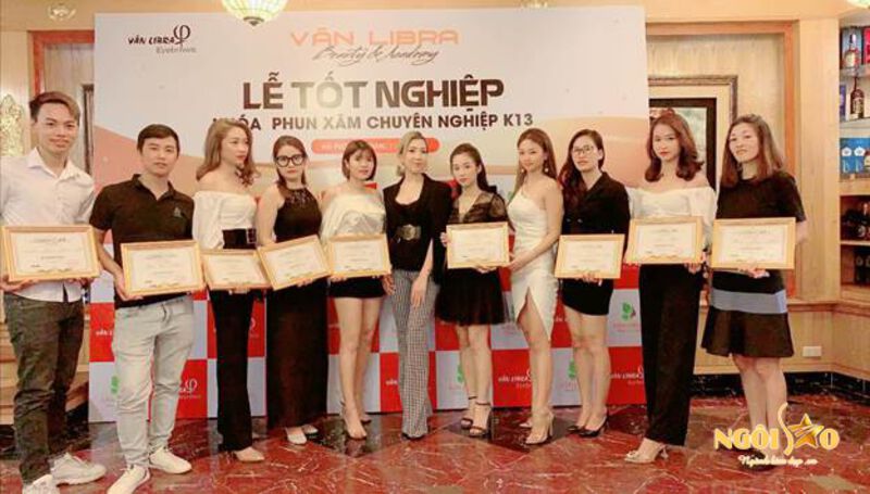 ​Giám khảo Kỷ lục Guinness ngành phun thêu thẩm mỹ Việt Nam 2020 – Master Hoàng Cẩm Vân 6