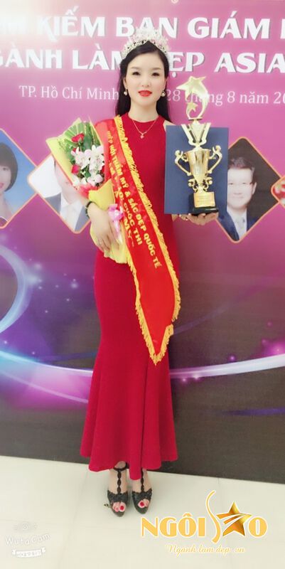 ​Chuyên gia Lê Thị Anh đạt giải thưởng Chuyên gia Tâm – Tài – Sắc ngành làm đẹp Việt Nam 3